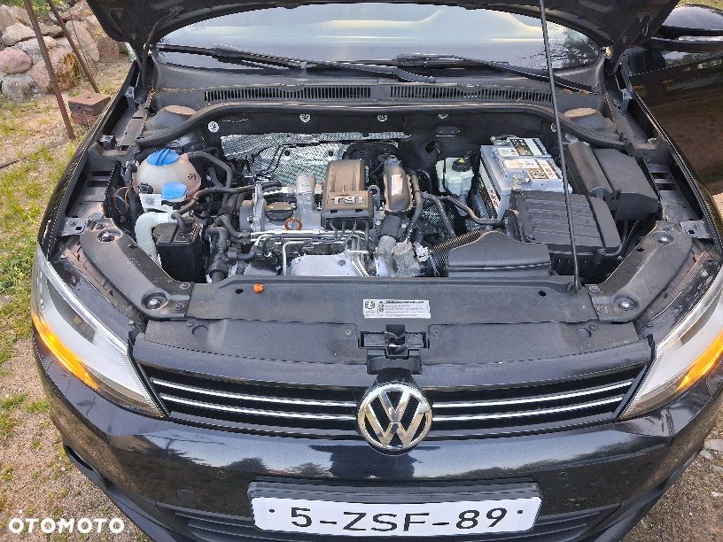 Volkswagen Jetta 1.2 TSI BlueMotion Technology Life - 17
