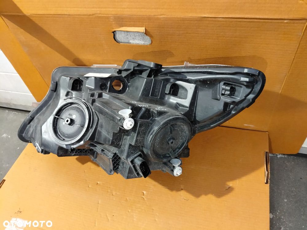 Lampa prawy przód Mercedes Vito V 447 Europa - 4