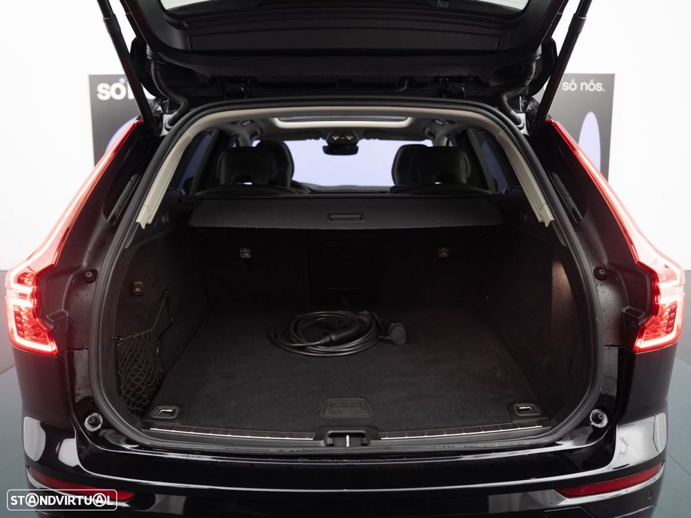 Volvo XC 60 2.0 T6 PHEV Plus Dark - 11