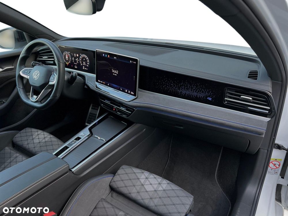 Volkswagen Passat - 15