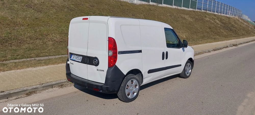 Opel Combo D 1.6 cdti - 9