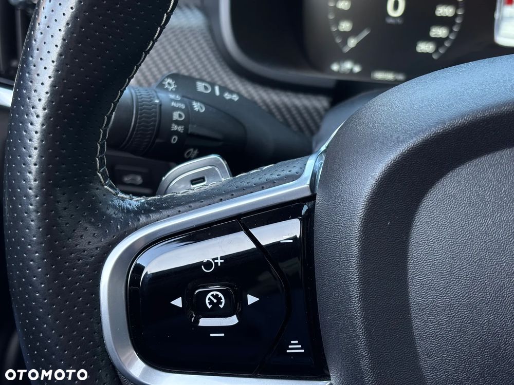 Volvo S90 D5 AWD R-Design - 35