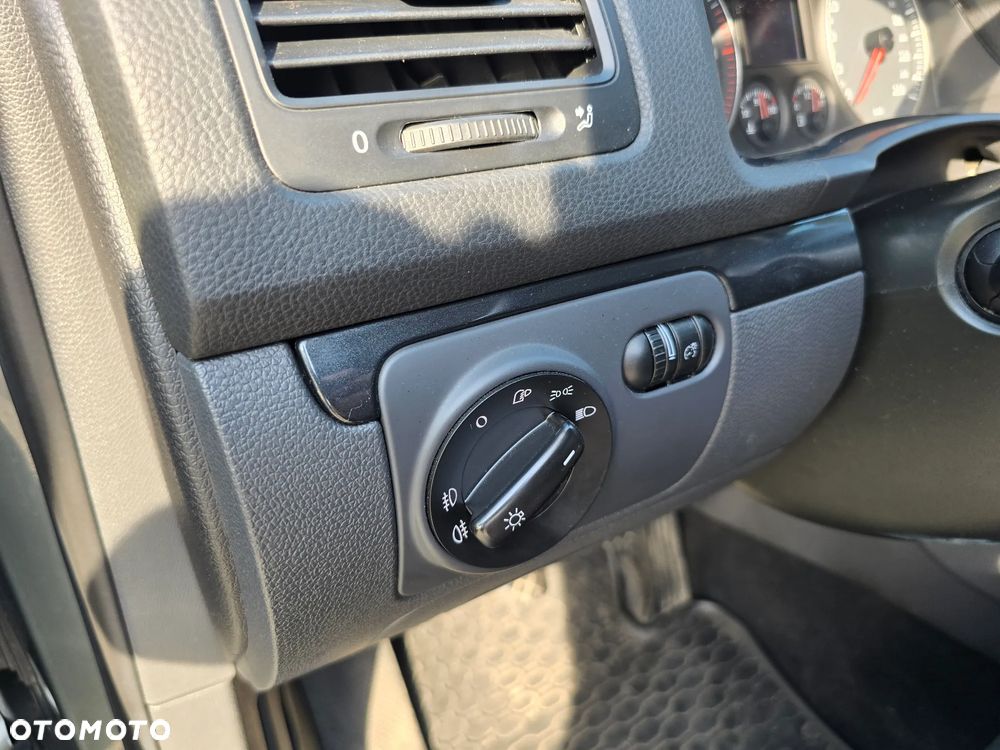 Volkswagen Golf 2.0 TDI DPF GT Sport - 15
