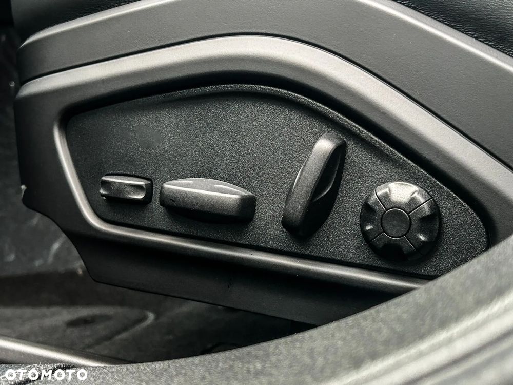 Porsche Panamera - 35
