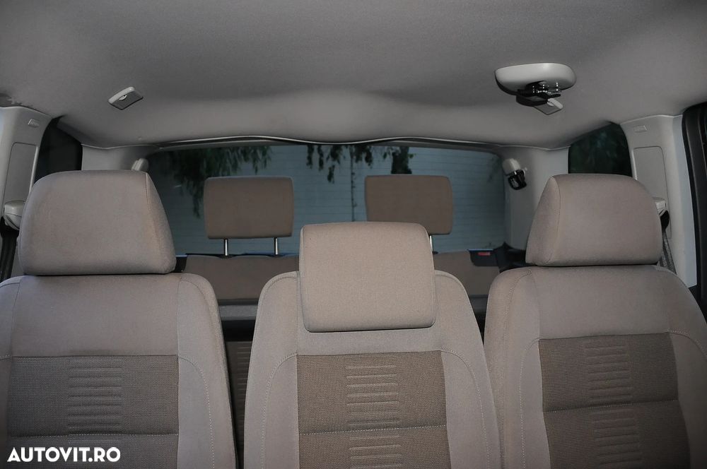 Volkswagen Touran - 14