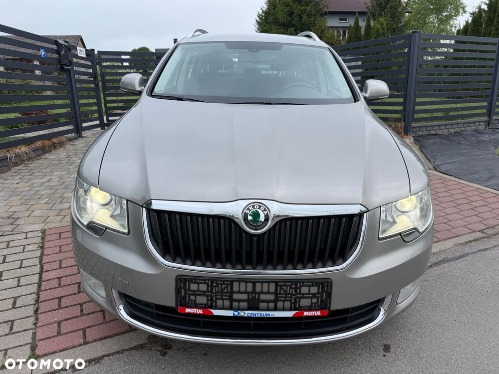 Skoda Superb 3.6 FSI 4x4 Comfort DSG - 4