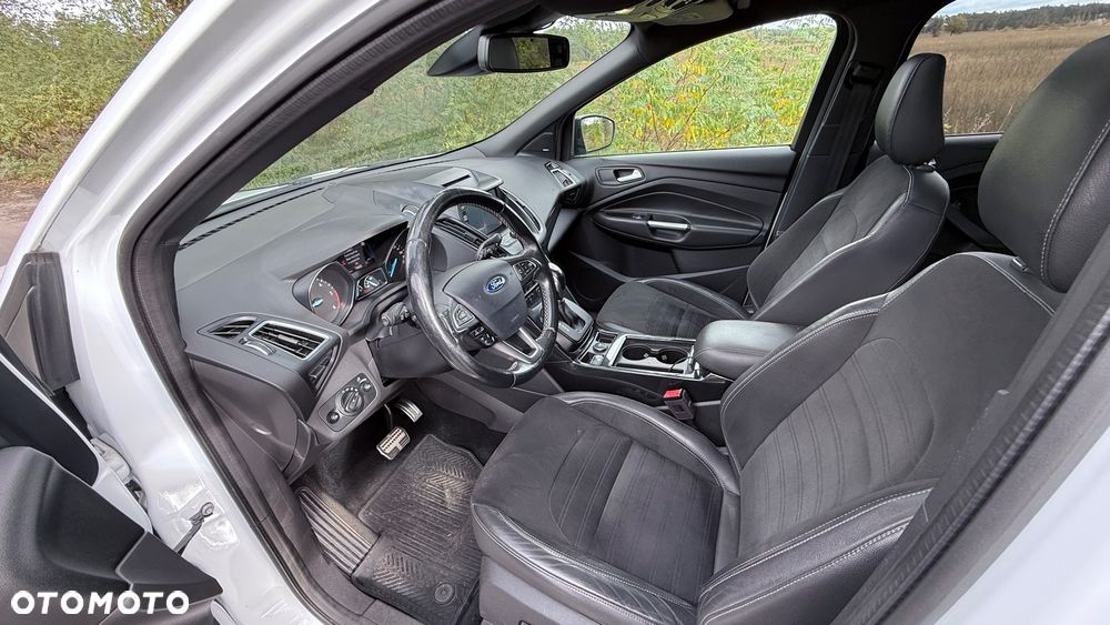 Ford Kuga - 9