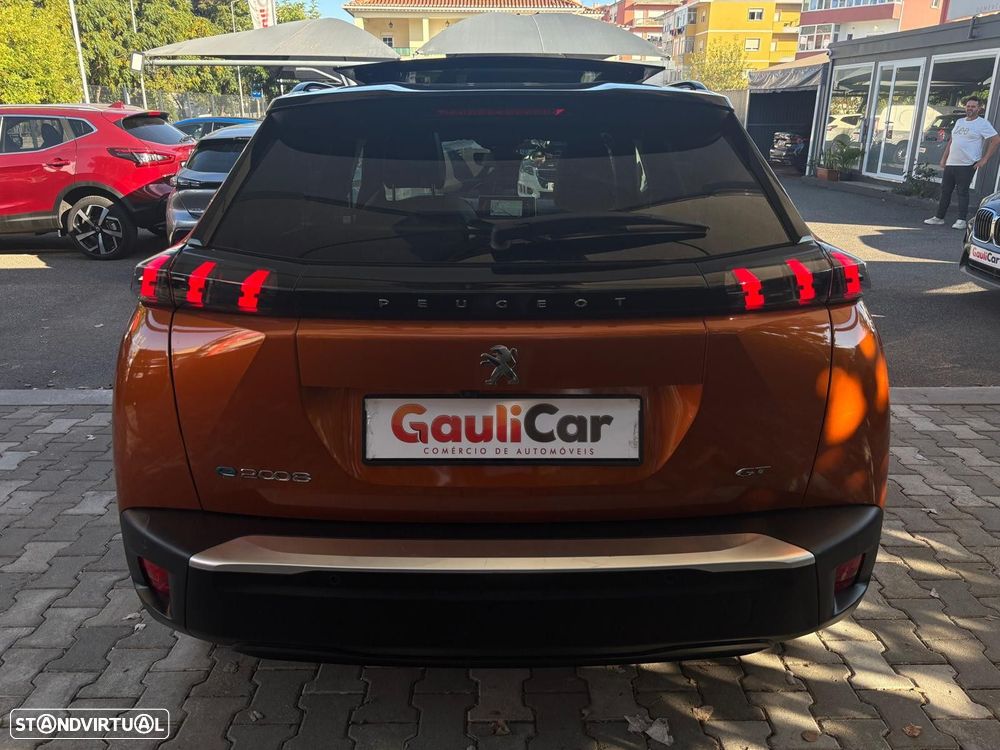 Peugeot e-2008 50 kWh GT - 12