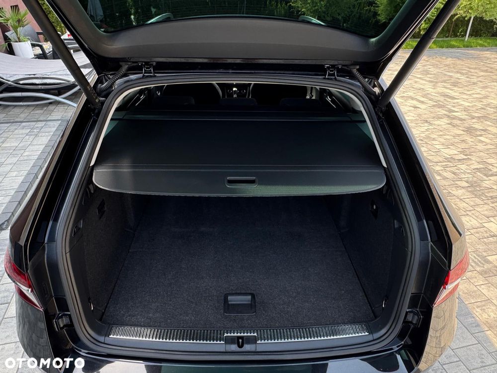 Skoda Superb 2.0 TDI SCR Style DSG - 6