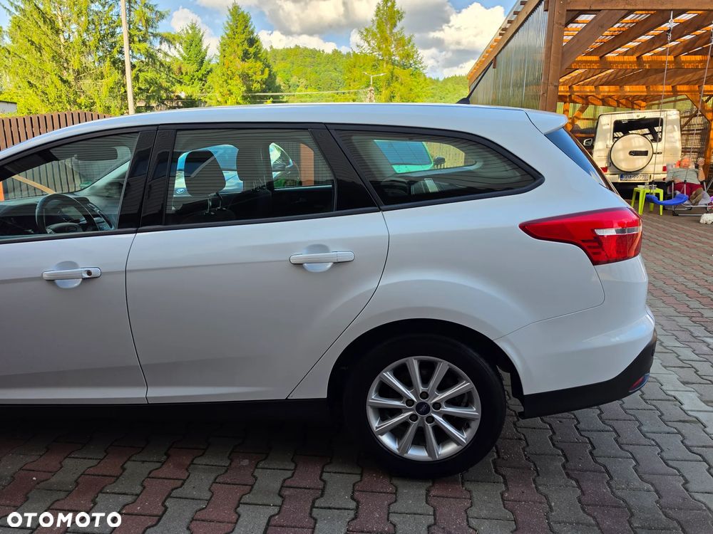 Ford Focus 2.0 TDCi Titanium ASS - 14