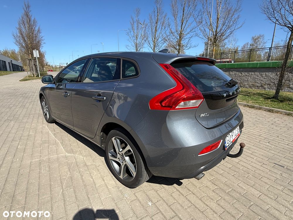 Volvo V40 D4 Momentum - 6