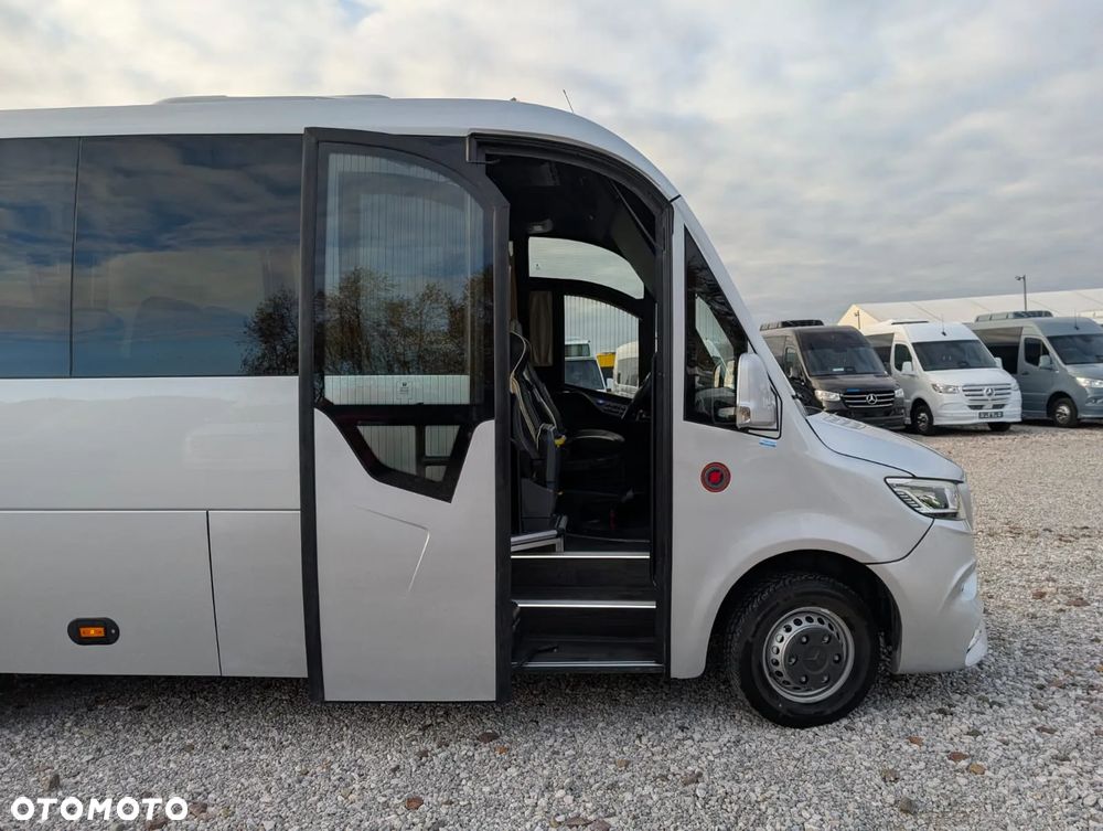 Mercedes-Benz Sprinter 519 - 17