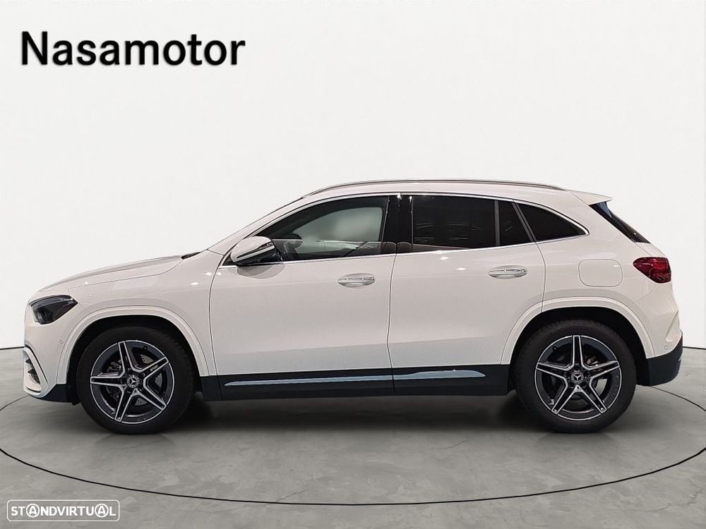 Mercedes-Benz GLA 180 - 8