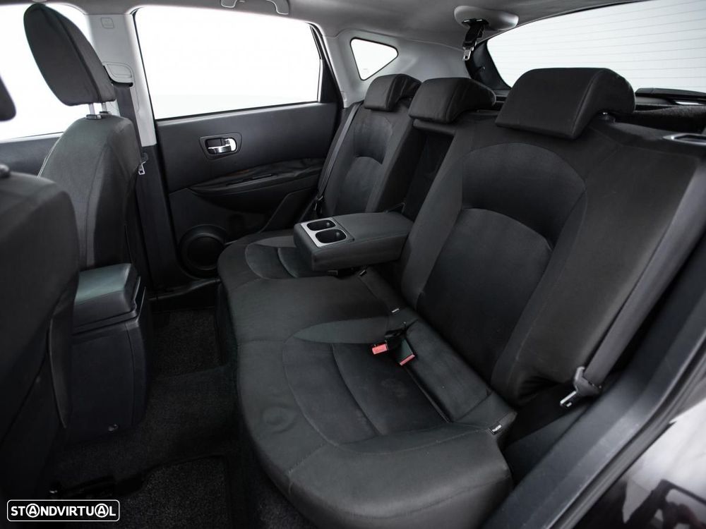 Nissan Qashqai - 10