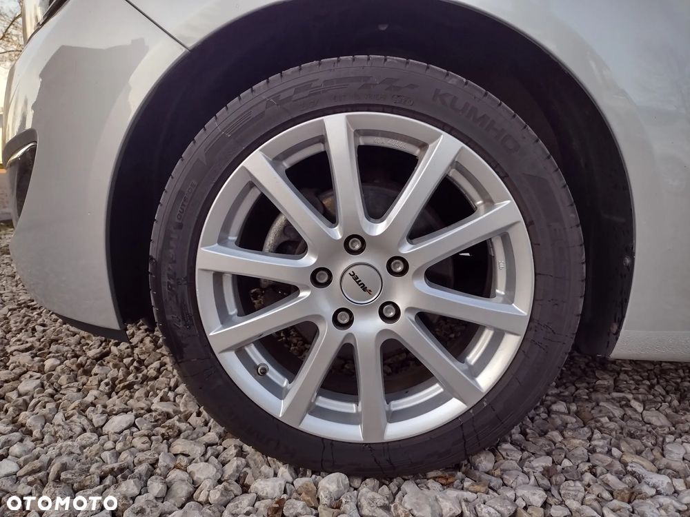 Hyundai ix20 1.6 CRDi blue Comfort - 11