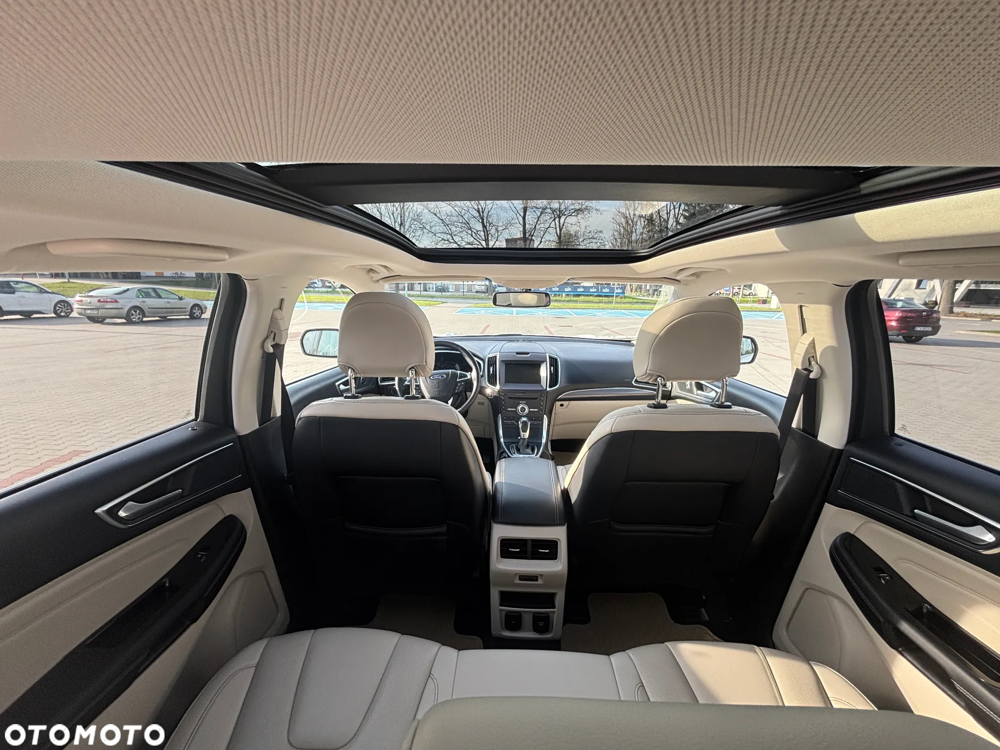 Ford Edge - 10