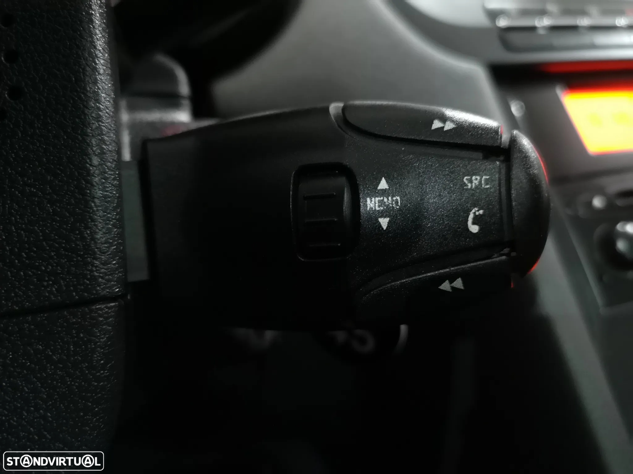 Peugeot 5008 1.6 HDi 7L Allure - 27