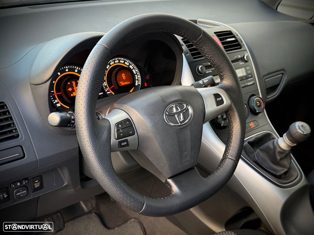 Toyota Auris 1.33 VVT-i ACtive+AC+VSC - 15