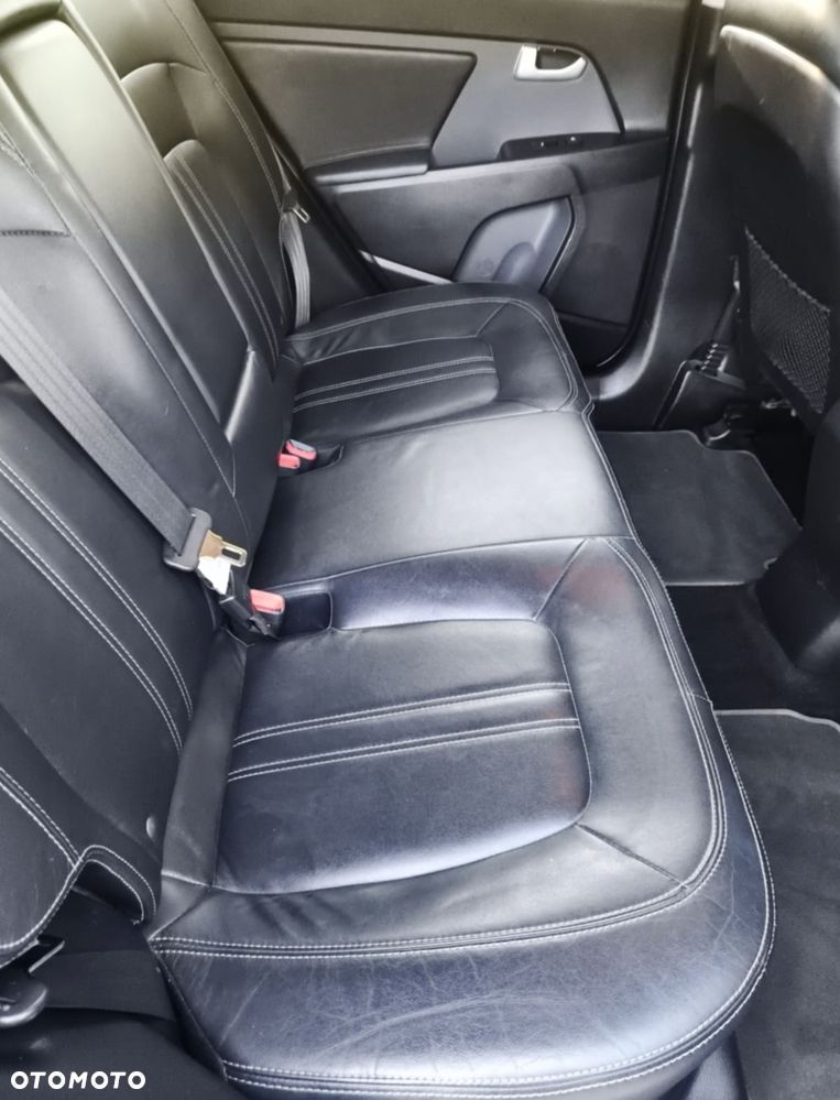 Kia Sportage 1.7 CRDI XL 2WD - 13