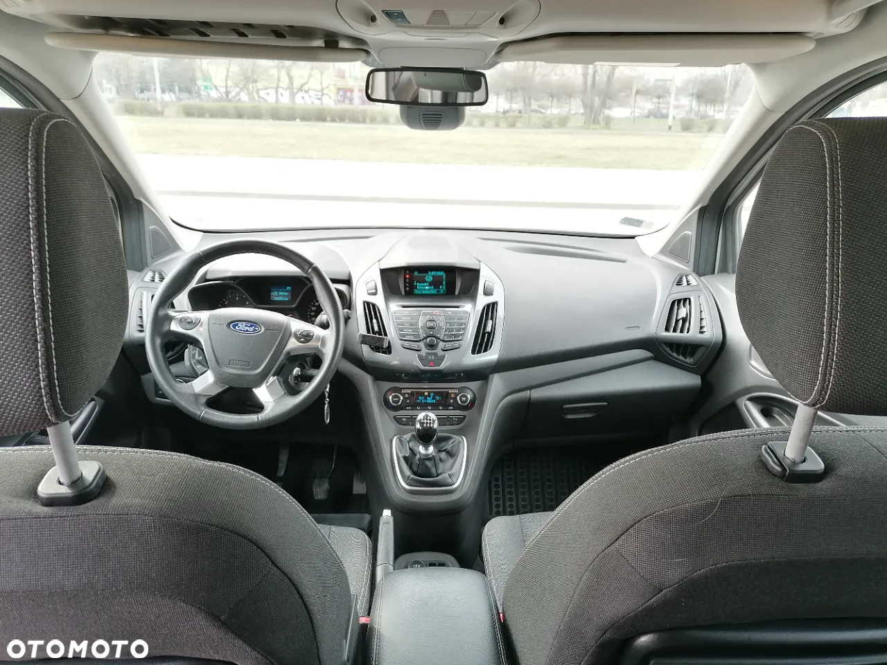 Ford Tourneo Connect 1.6 TDCi Titanium - 7