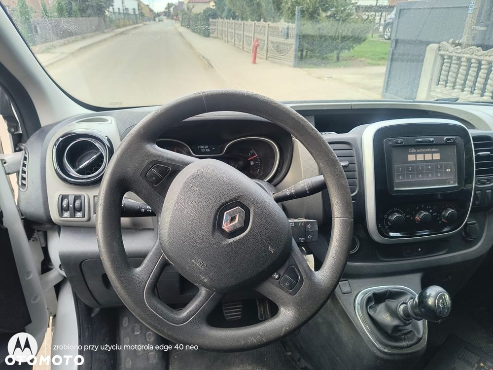 Renault Trafic - 10