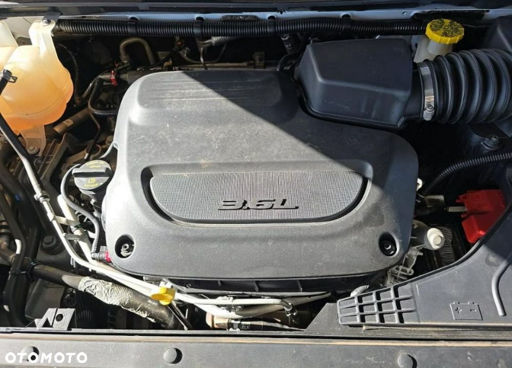 Chrysler Pacifica - 14
