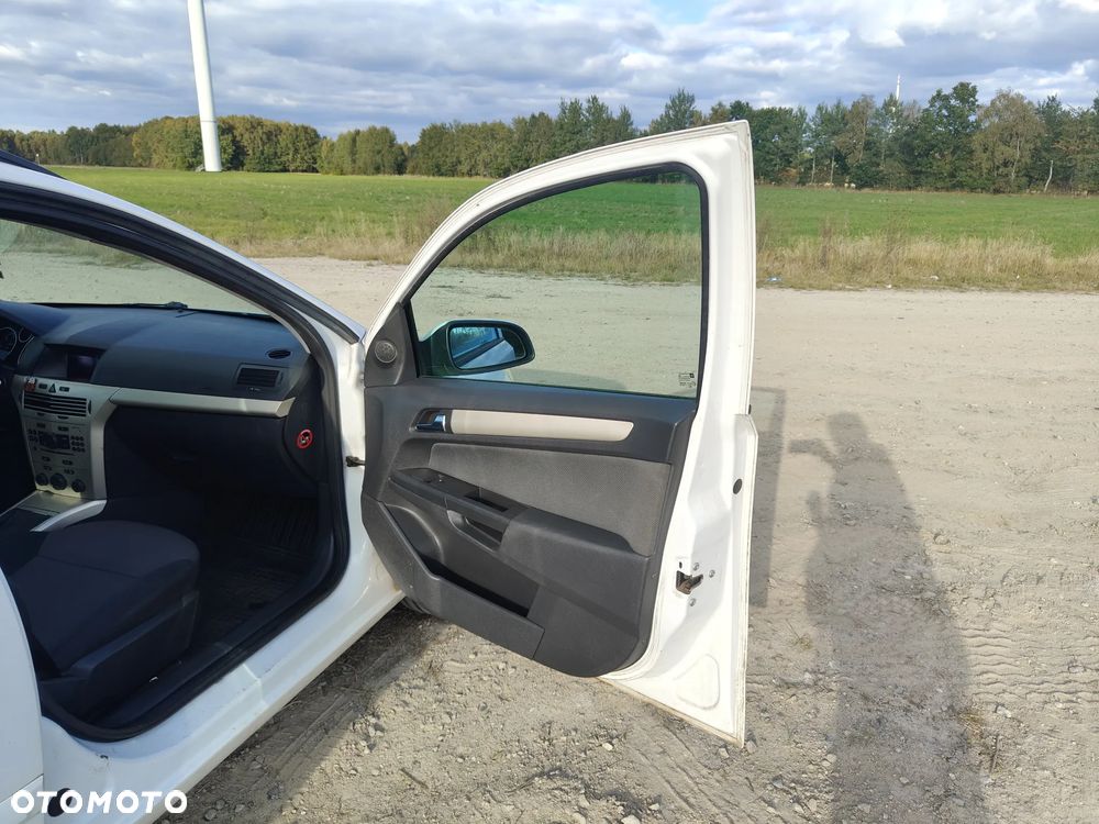 Opel Astra III 1.7 CDTI Cosmo - 9