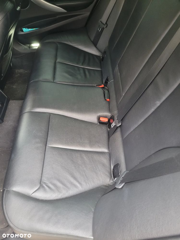 BMW Seria 3 - 13