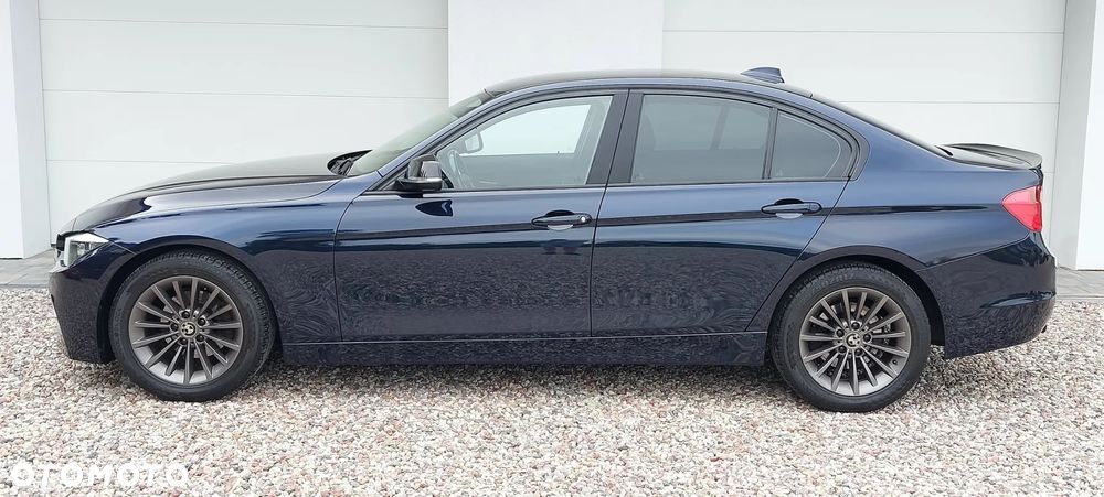BMW Seria 3 316d Sport Line - 12
