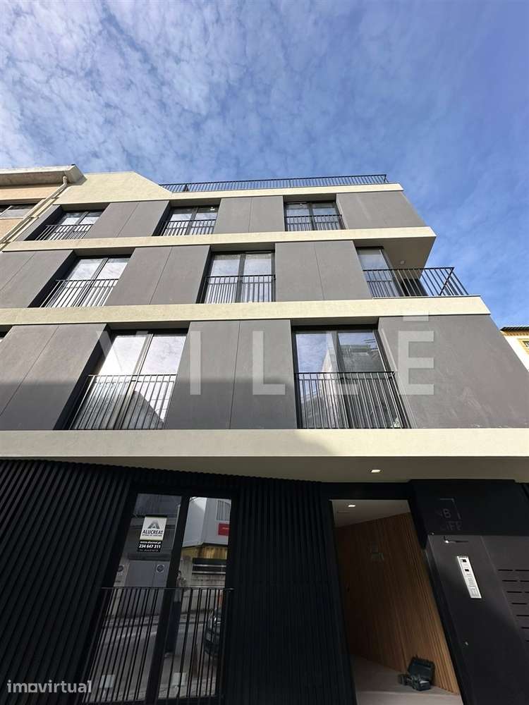 Apartamento T0+1 Arrendamento em Glória e Vera Cruz,Aveiro - Grande imagem: 2/35