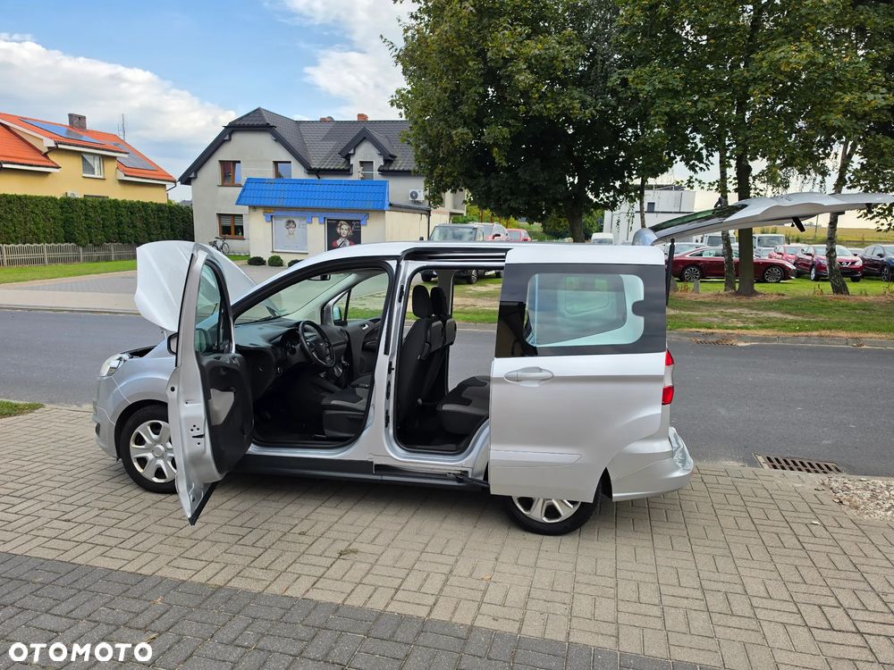 Ford Tourneo Courier 1.5 TDCi Trend - 17