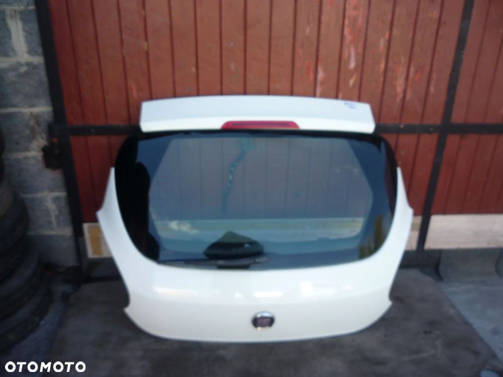 FIAT BRAVO II KLAPA TYLNA 296/A - 1