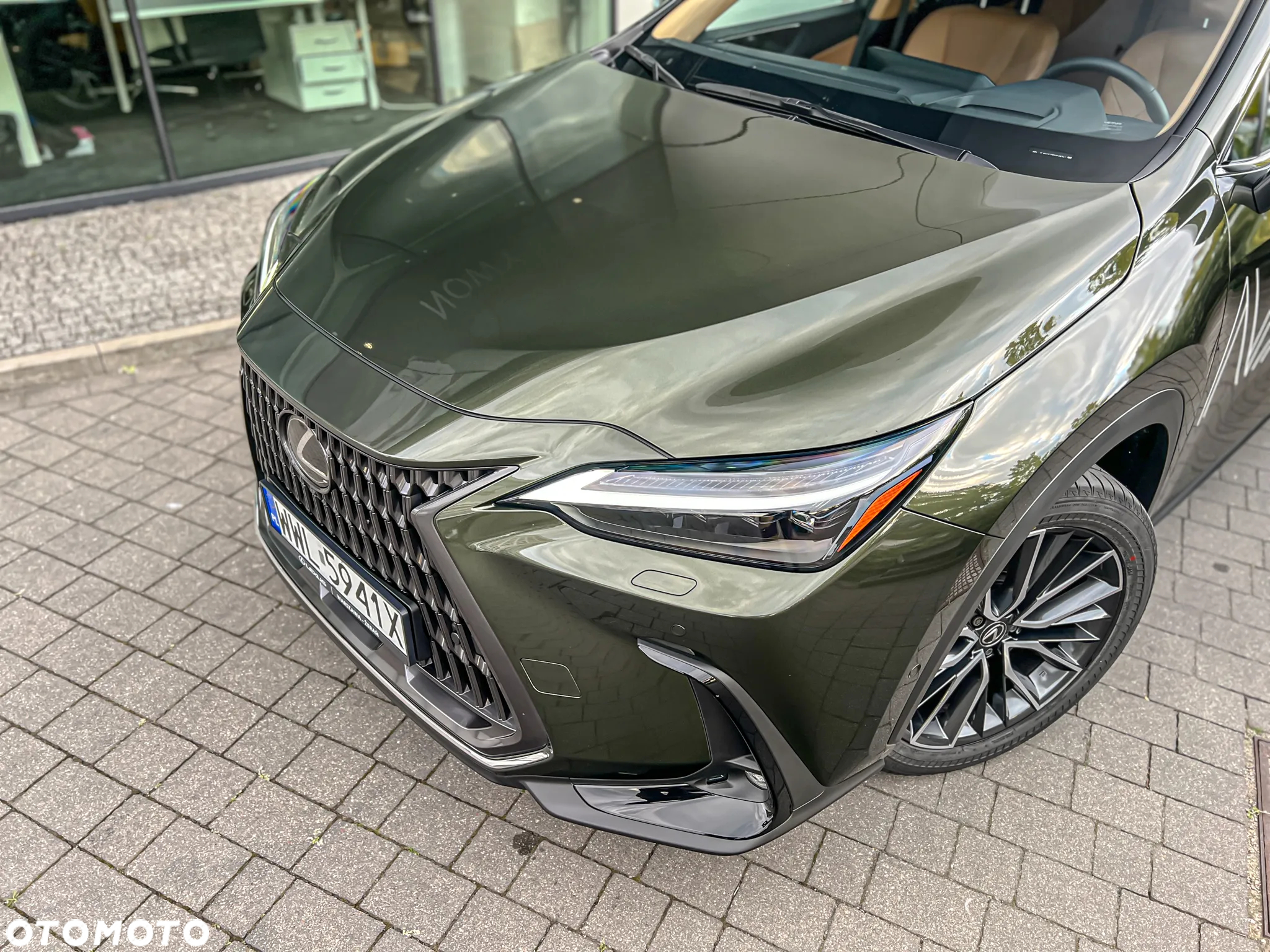 Lexus NX 450h+ Omotenashi AWD - 10