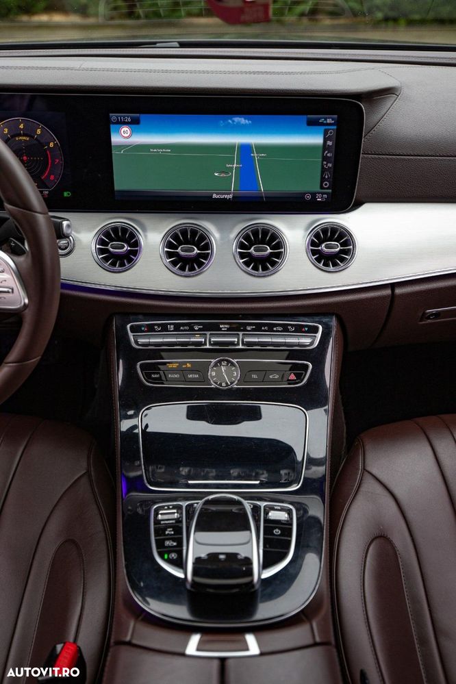 Mercedes-Benz CLS - 25