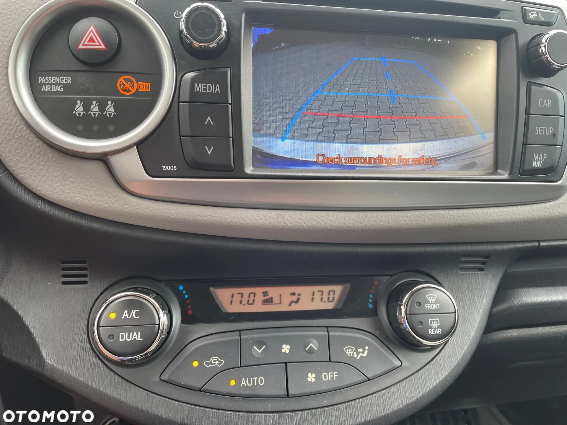 Toyota Yaris 1.33 Sol - 9