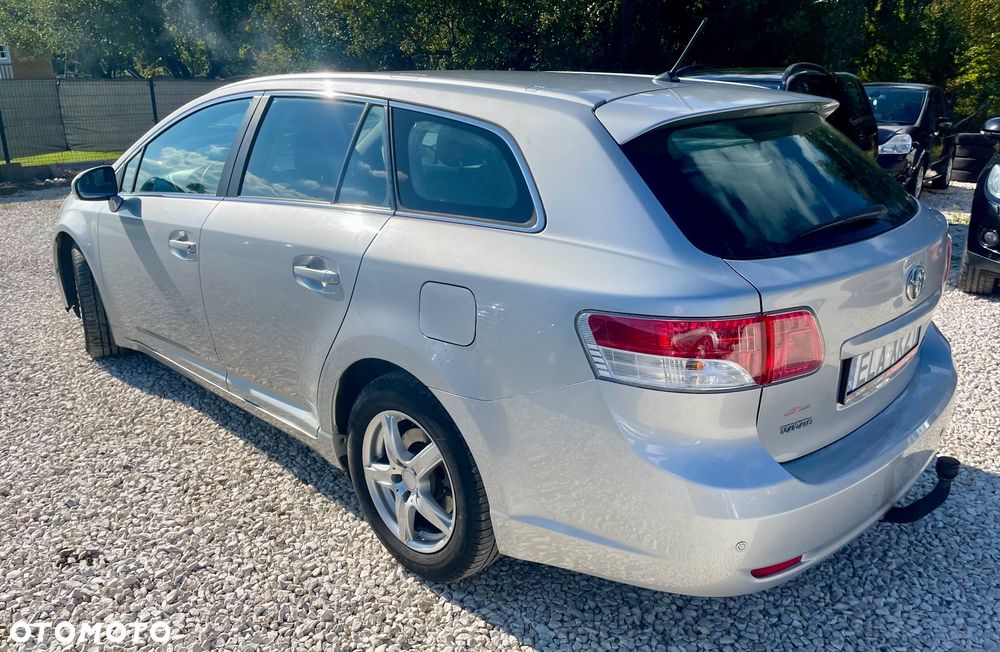 Toyota Avensis 1.8 Selection - 13