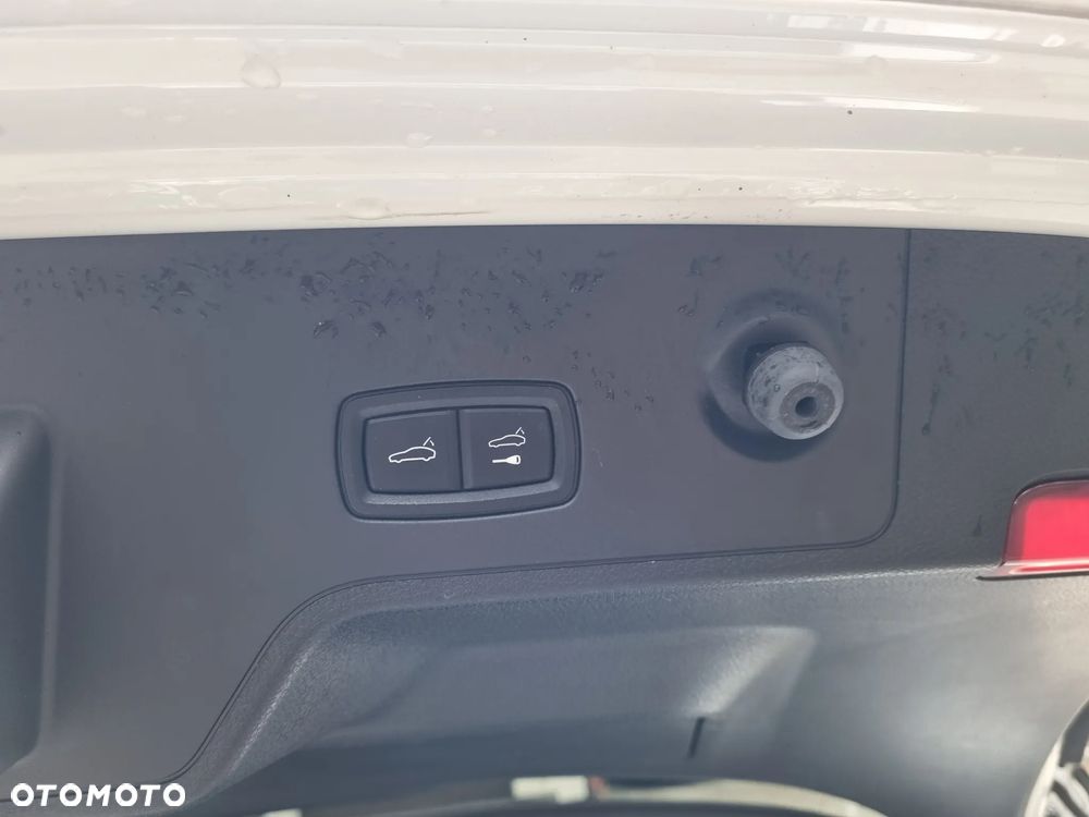 Porsche Panamera 4S Executive - 26