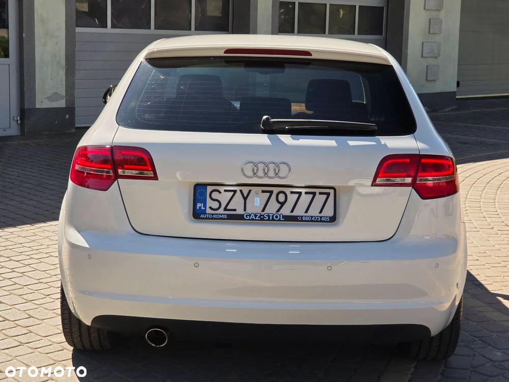 Audi A3 Sportback - 12