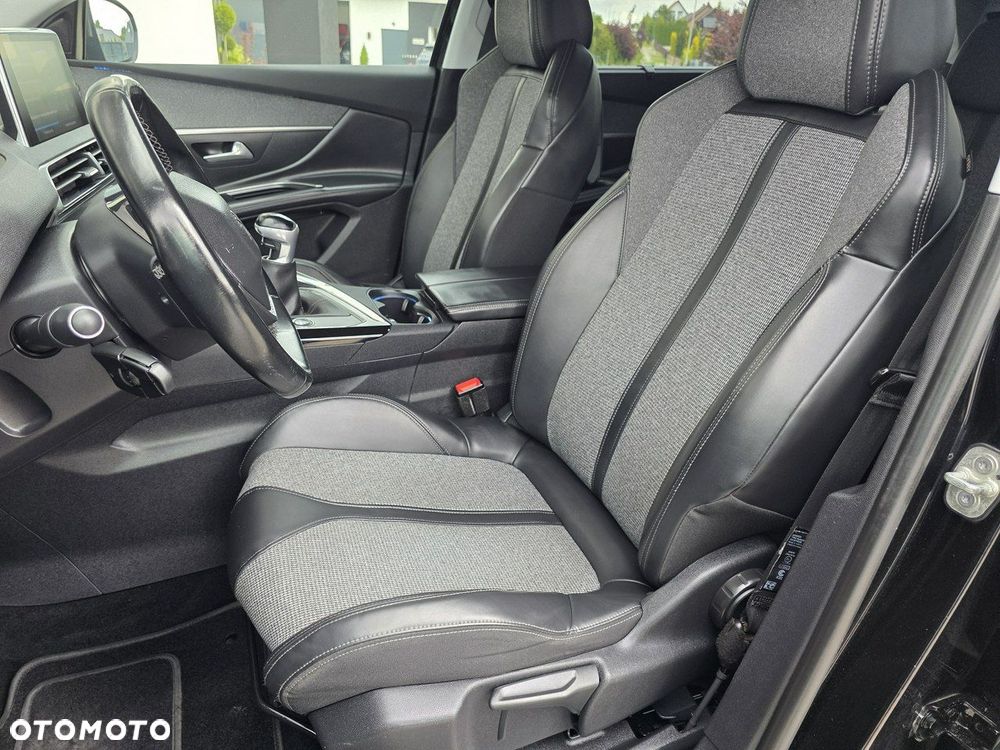 Peugeot 5008 - 18