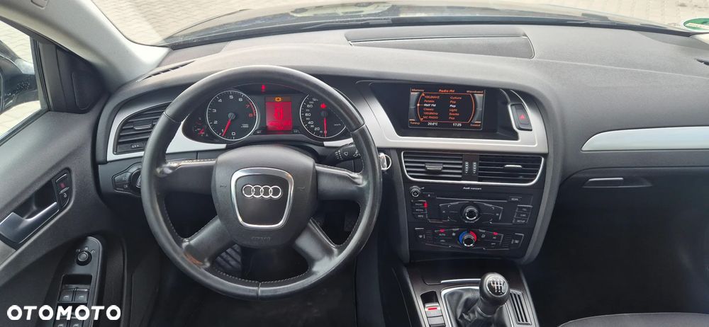 Audi A4 Avant 1.8 TFSI Ambiente - 11