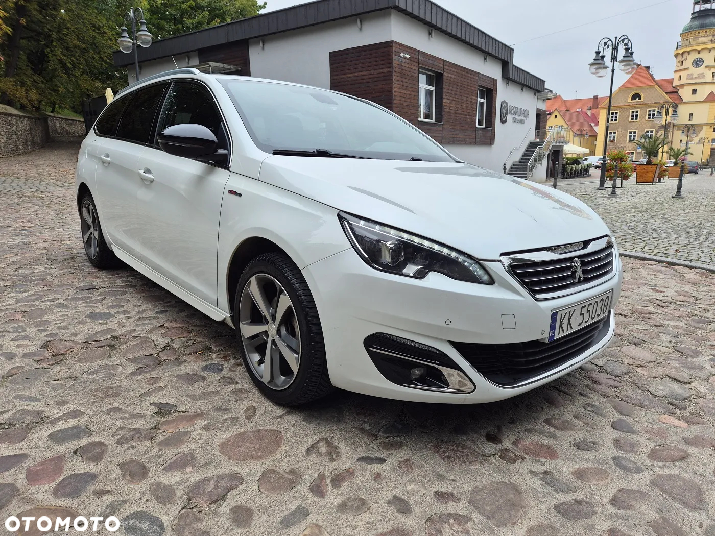 Peugeot 308 SW 1.2 PureTech Allure S&S - 6