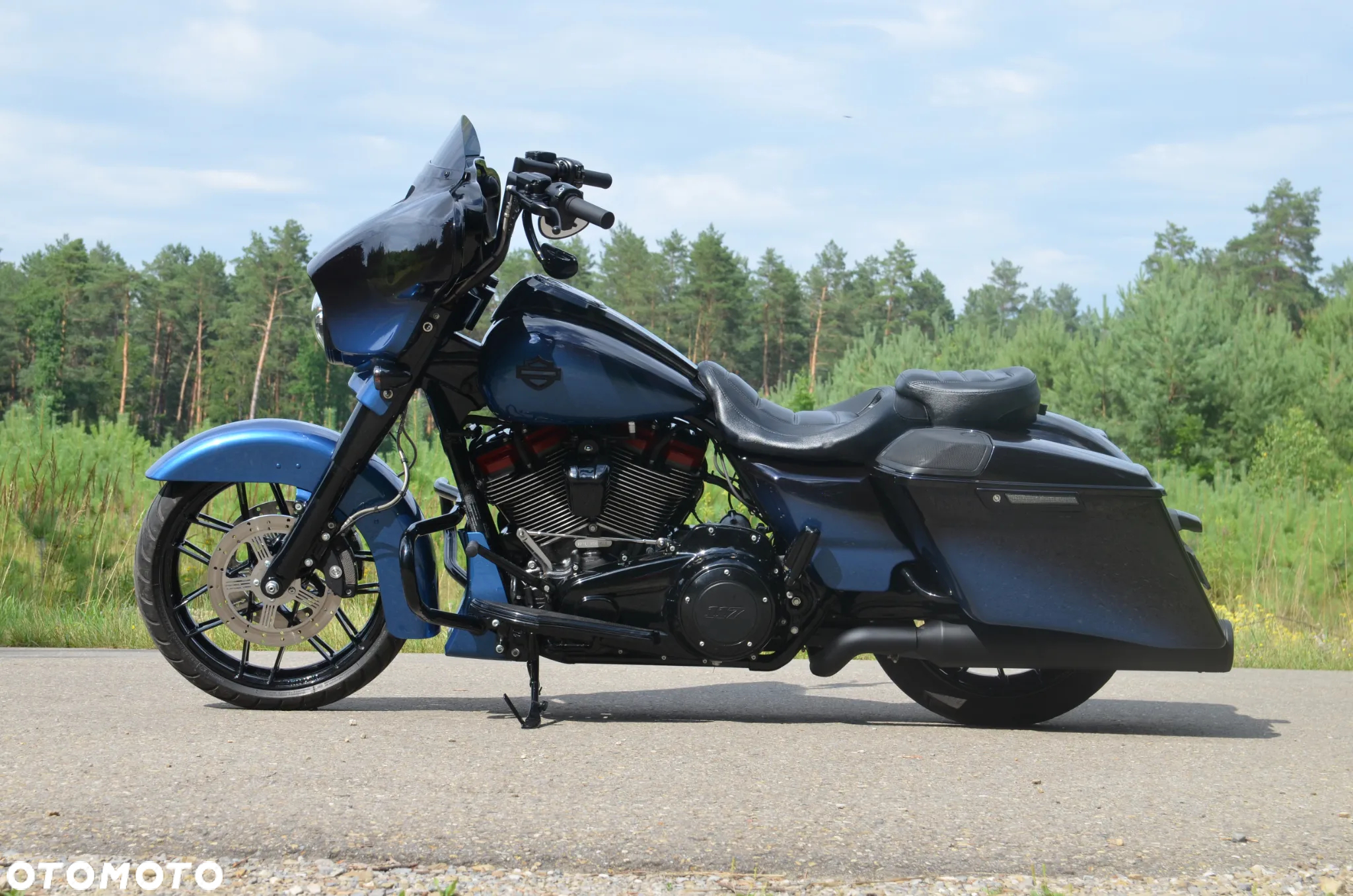 Harley-Davidson CVO Street Glide - 25