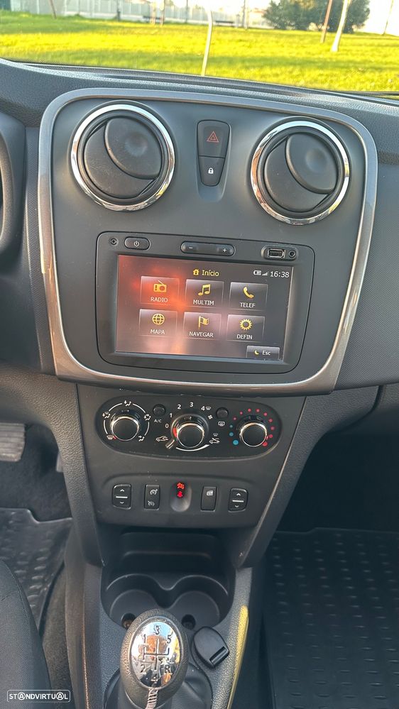 Dacia Sandero 1.5 dCi Stepway - 7