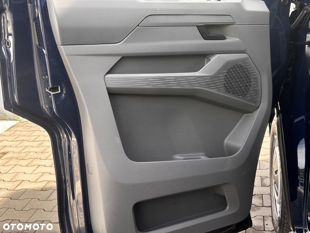 Volkswagen Transporter - 11