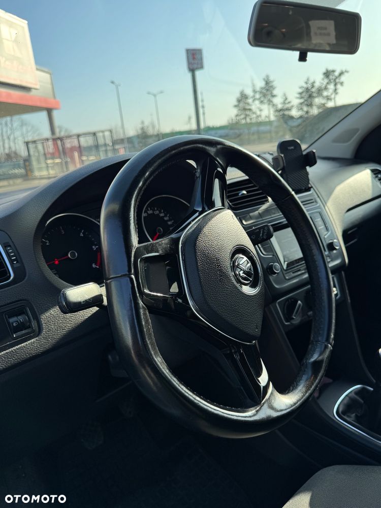 Volkswagen Polo 1.4 TDI Comfortline - 12
