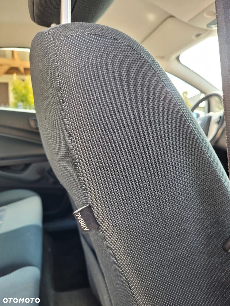 Ford Fiesta 1.25 Ambiente - 21