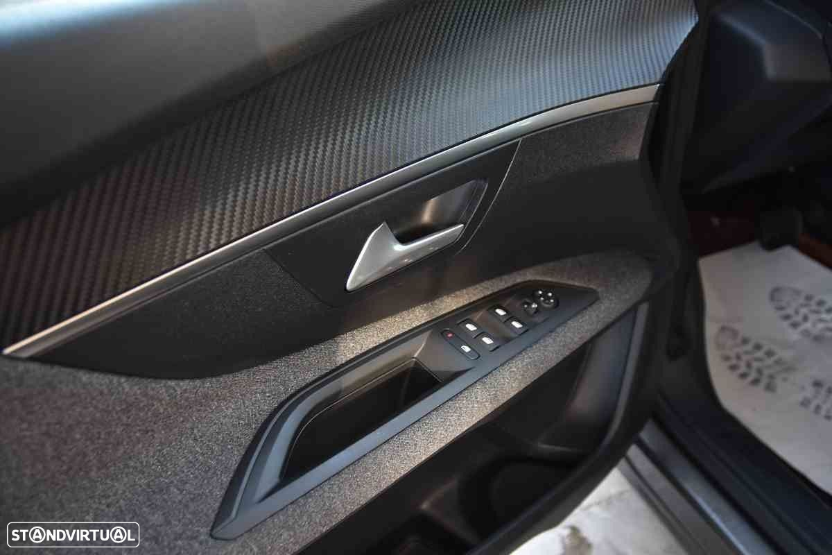 Peugeot 3008 1.6 BlueHDi Style EAT6 - 11