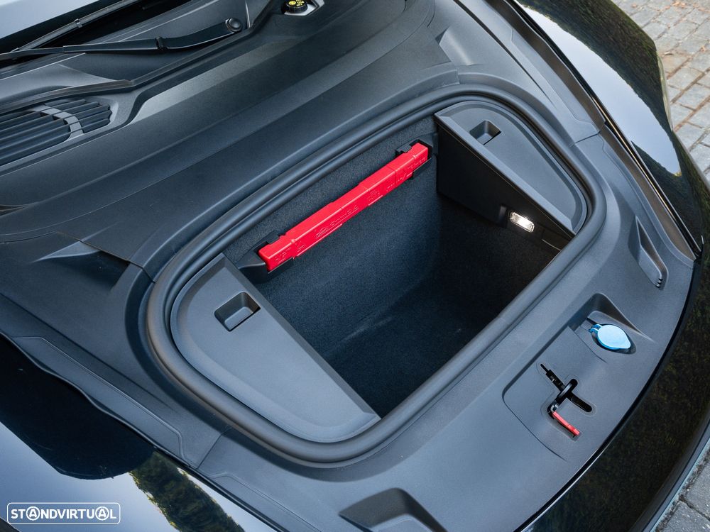 Porsche Taycan Cross Turismo 4S - 53