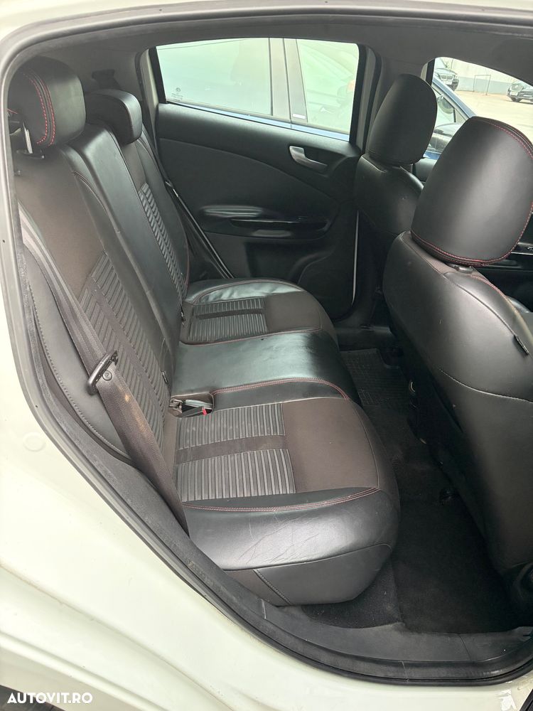 Alfa Romeo Giulietta 1.6 Mjet Distinctive - 9