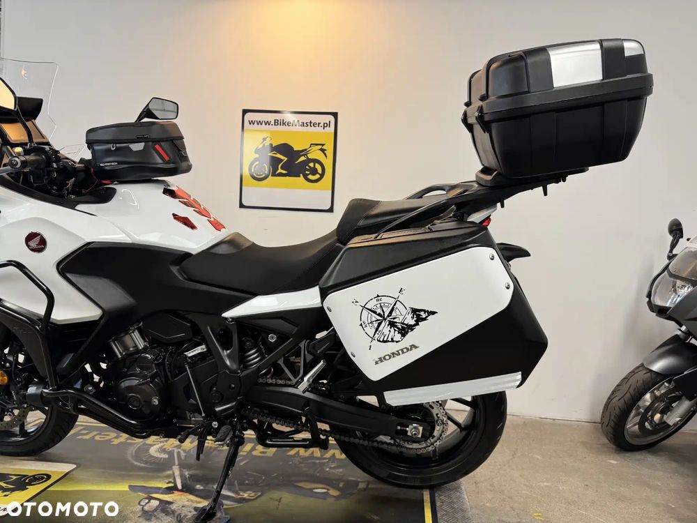 Honda NT - 28